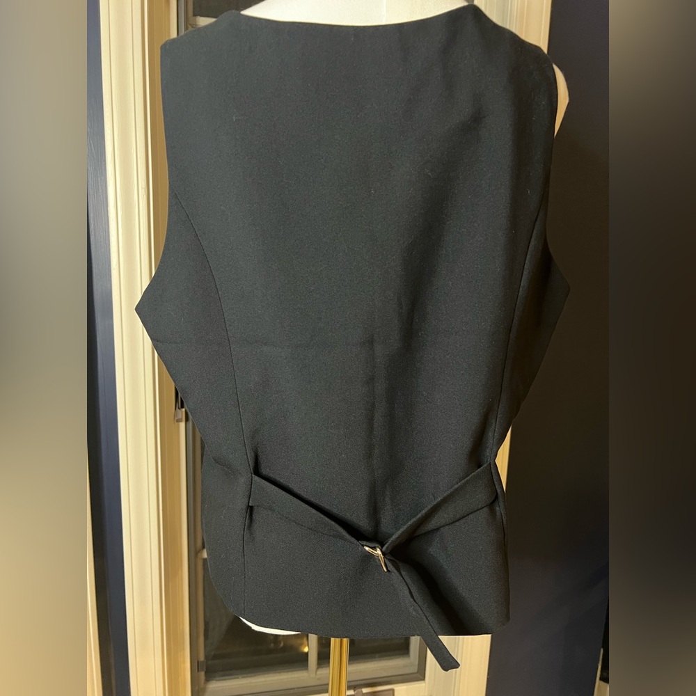 Abercrombie Black Square Neck Vest (Never Worn) - Picture 4 of 5